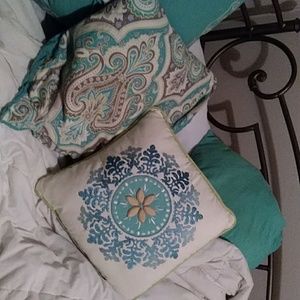 Reversible Throw Pillow Cool Style $8 or Best Offe